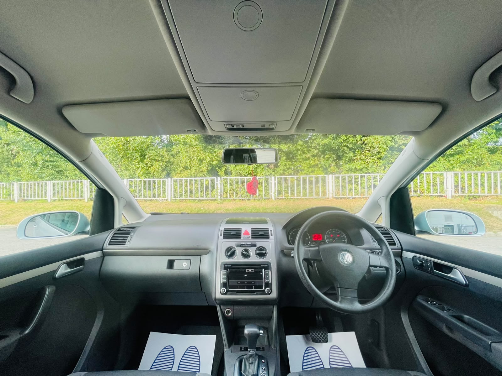 Volkswagen Touran 2.0 TDI SE DSG 5dr (5 Seats)