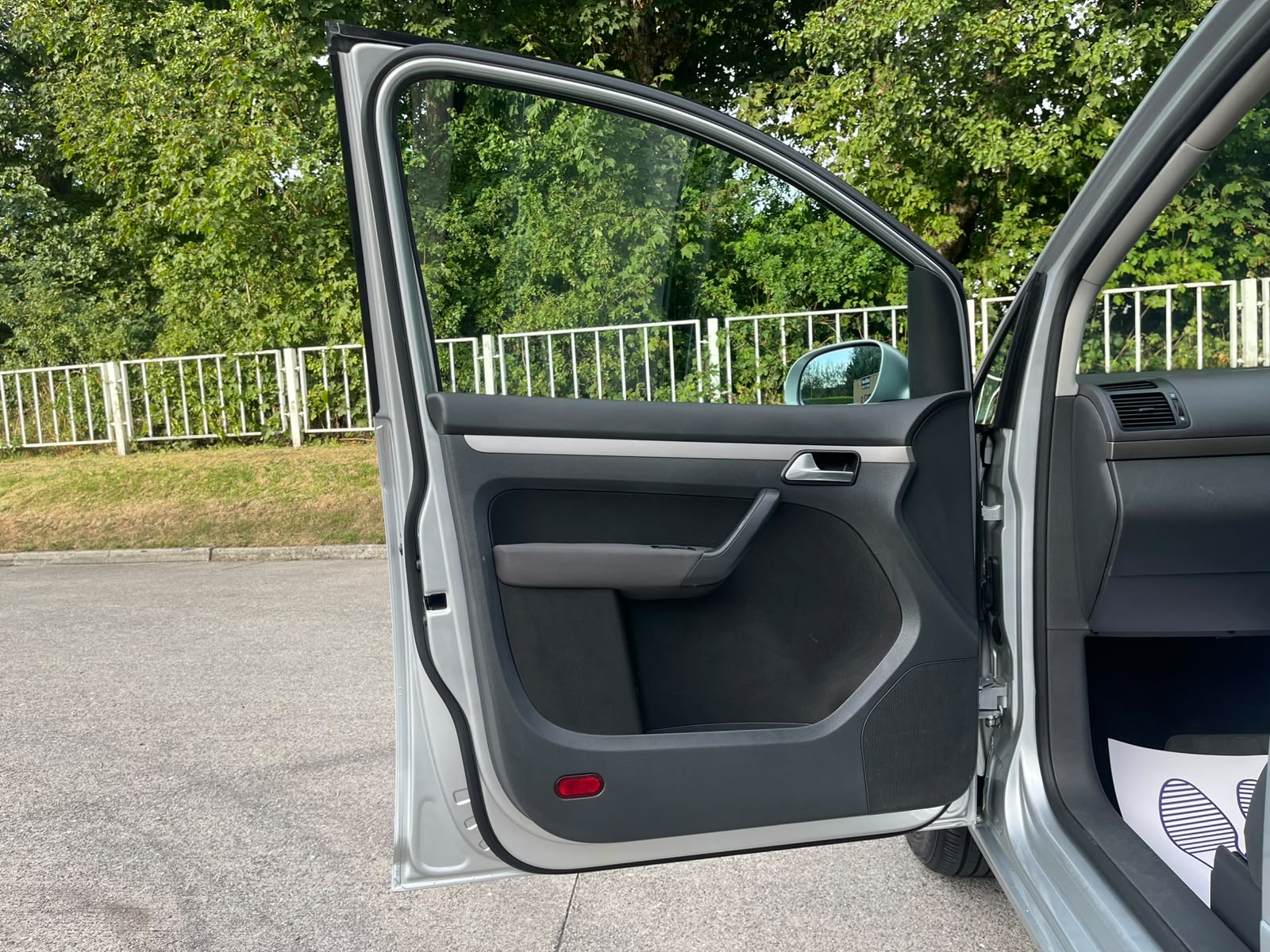 Volkswagen Touran 2.0 TDI SE DSG 5dr (5 Seats)